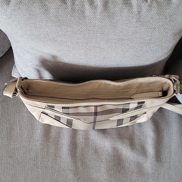 Burberry Cross Body Bag - Picture 3 of 10